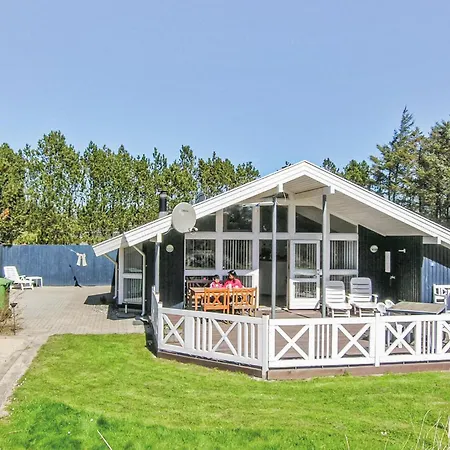 4 Bedroom Amazing In Lokken